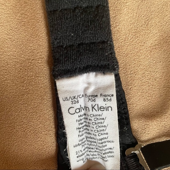 cK Deep Punge Lace Bra - Black, 32D - Picture 6 of 6